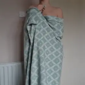 (18f) You guys seem to like my titty pics but what about gifs? <3