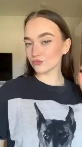 Chill shirt sexy bra, i think i should compare this two more often. Gives me so netflix & chill vibes :P