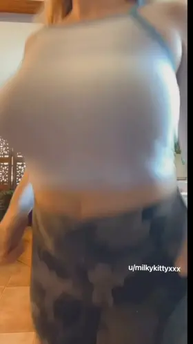 bouncing mom tit drop in slow motion [oc]