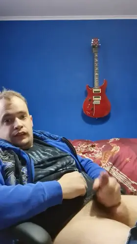 Me attempting to look sexy whilst stroking my cock 😜