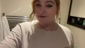 Can I still be sexy in big shirts?