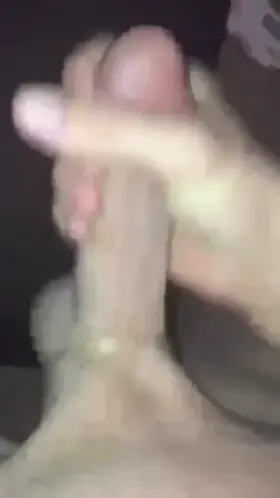 Another hung cock want to jo with me rn? PM me!