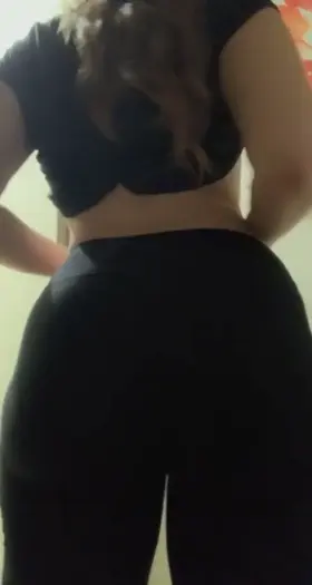 Would you breed me with my plug in? 😌