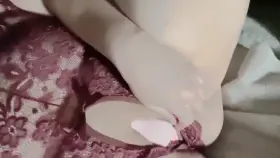 I cum while I wait for my husband pt1