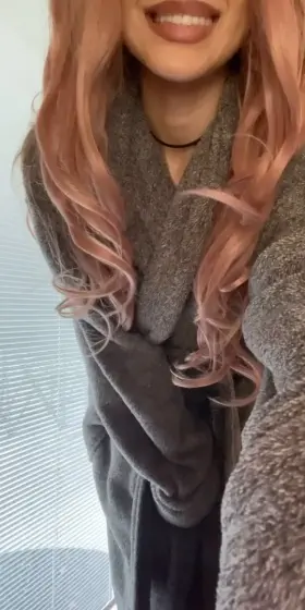 Do I have a sexy body? You can be honest.. [18F]