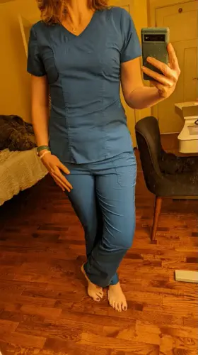 I made a new scrubs removal gif with new lingerie. I hope you enjoy!