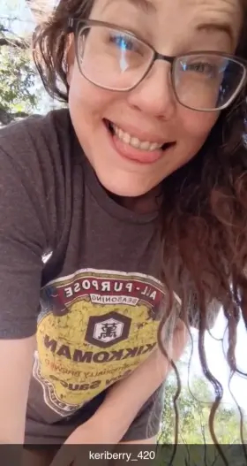 Good morning! Can this milf sit on your face today? (f) 39