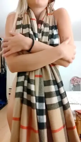 21[F4A][Snap][enyeny22]😘I put my on auto-reply so who gives me an upvot will get instantly a nude and surprise