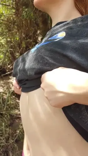 Dropping my tits outdoors has become a salacious ritual of my slutty ways 😉