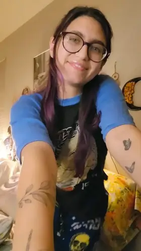 Am I fuckable? Or a lil too dorky?