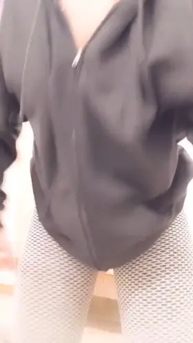 Do you like my yoga pants better on or off? 😜