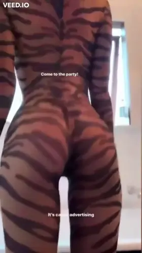 Sexy Babe Teasing On Instagram Stories