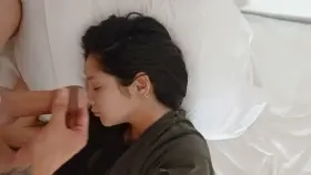 my neighbor is asleep Does not wake up I fuck her and she likes it