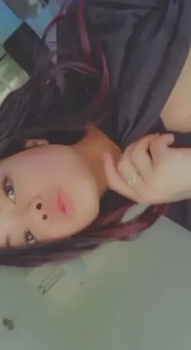 I like boys who eat my pussy 😋 thats why I let only them cum inside it ❤️