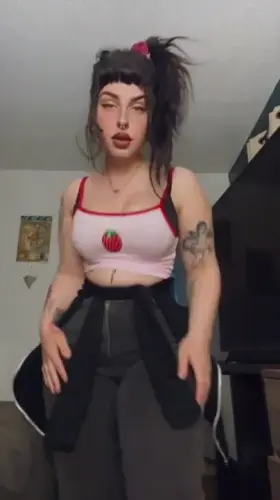 I’ll be your strawberry shortcake 🍰