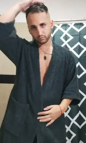 I need company in the shower post weed🙈 I can't wash my back 😏 my hottest videos on the profile and in the link in the comments🥵🔥