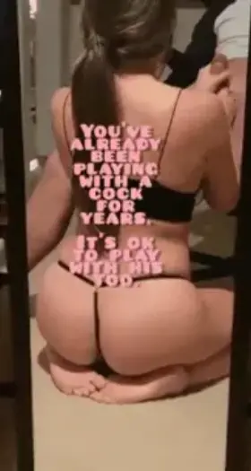 Gooning to the thought of being on my knees dressed for alpha cock 🥵