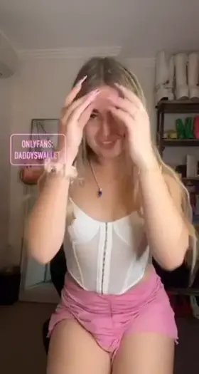 i can be ur ts gf or ur fantasy💋