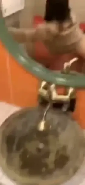 Got a text saying “Drinks in 20”...this was 25 minute later. 🤤