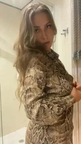 I like your snake!!!!