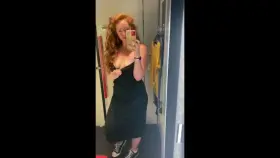 Something about being out in public without panties 😋 [gif]