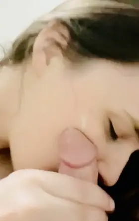 [OC] I love to paint my face with cum ☺️🖌