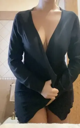 Taking a poll to prove my ex wrong, how many guys would eat me?