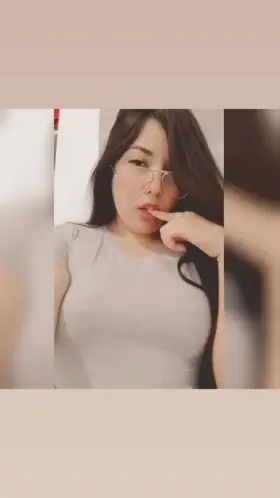 Spying that no one sees what I do 😏🙈