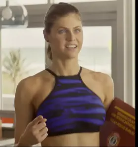 Alexandra Daddario - Baywatch Jiggling Plot Loop