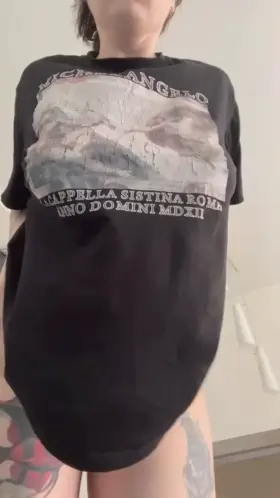 I love oversized t-shirts