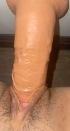 Stretched and squirting 💦