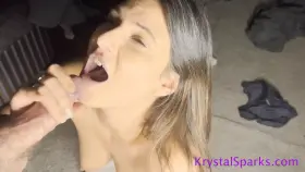 I love giving blojobs to random men... and I love cum!