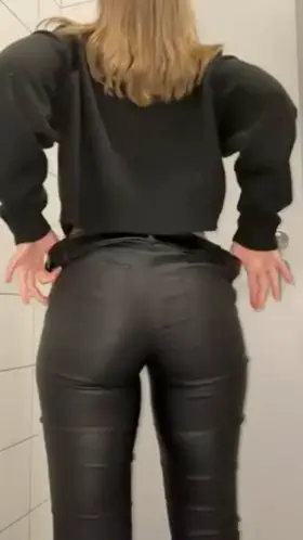 i get horny at work too often.. that's why I had to go to the restroom of my office and record that, I just have the feeling that my boss watches my posts here haha 🥳NEW YEARS SPECIAL - BIGGEST DISCOUNT EVER 40% only for the the next 20 fans!🥳