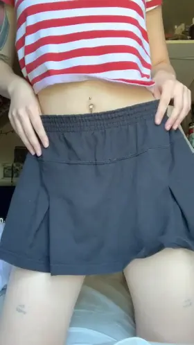 Horny emo slut😈 link below