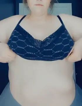 Droppin in to say hi! 😘