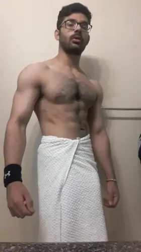 Flexing and swinging some soft cock into the week like [M]