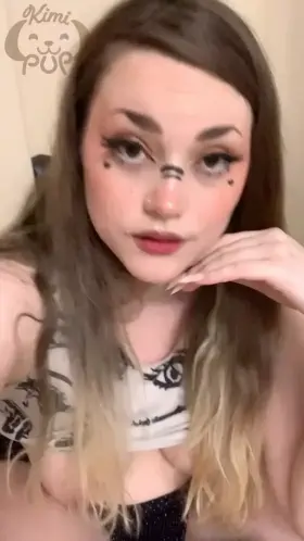 I wish I were peeing on you instead 💗