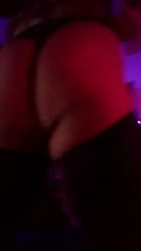 POV of a thicc femboy about to sit on your face 🍑🤤