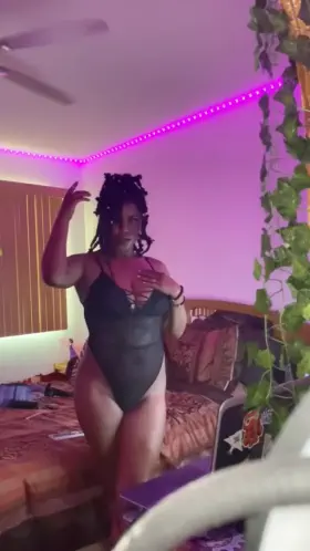 Busty GIF by jadedagoddess