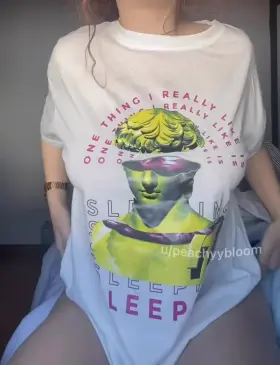 Do u like my shirt?;)