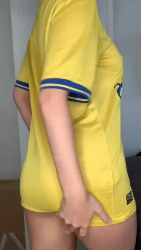 Cute booty's over everything right ?