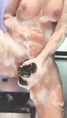 I love having orgasms in the shower