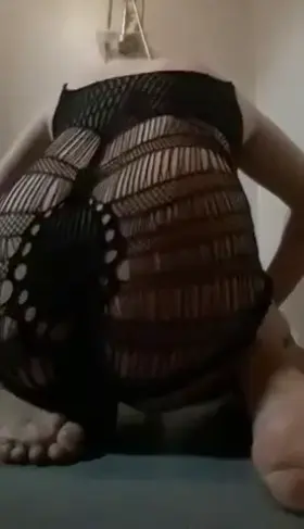 Can anyone give my fat ass attention? 🥺