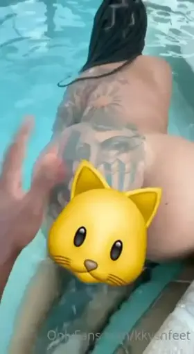 Pool vibe video😍 plus full content link in comment👇👇