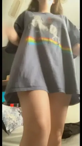 I love wearing just my t shirt 💕