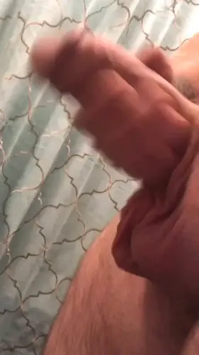 His fat monster cock grows so much 🍆 who wants to watch with me 🥺