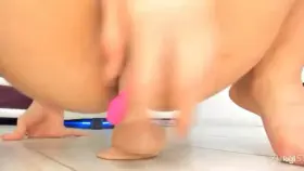 korean girl squirts on floor