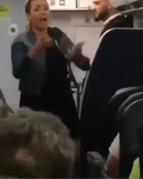 Flying The Friendly Skies Outraged By Something, The Girl Showed The Ass To The Passengers Of The Plane And Twerking!