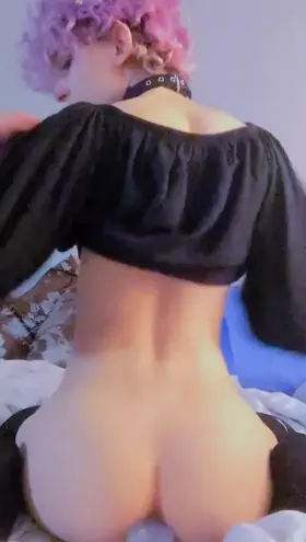 curvier than most girls 💖