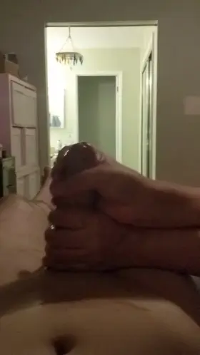 I'd love to stroke another guy like this